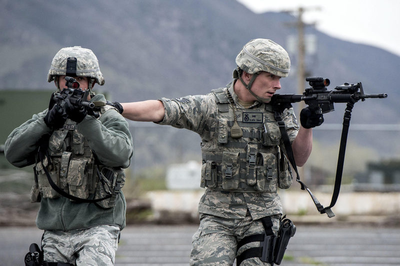 Illustration for article titled Airman Magazine Photo of the Week Contestants